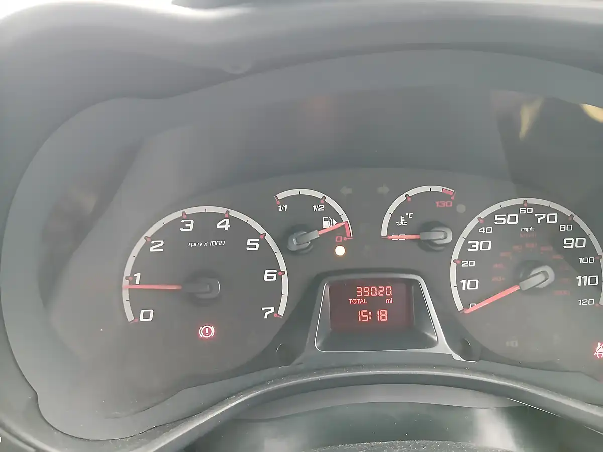 Used 2014 Ford Ka Edge White - Interior and Exterior details 10