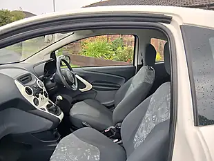 Used 2014 Ford Ka Edge White - Interior and Exterior details 16