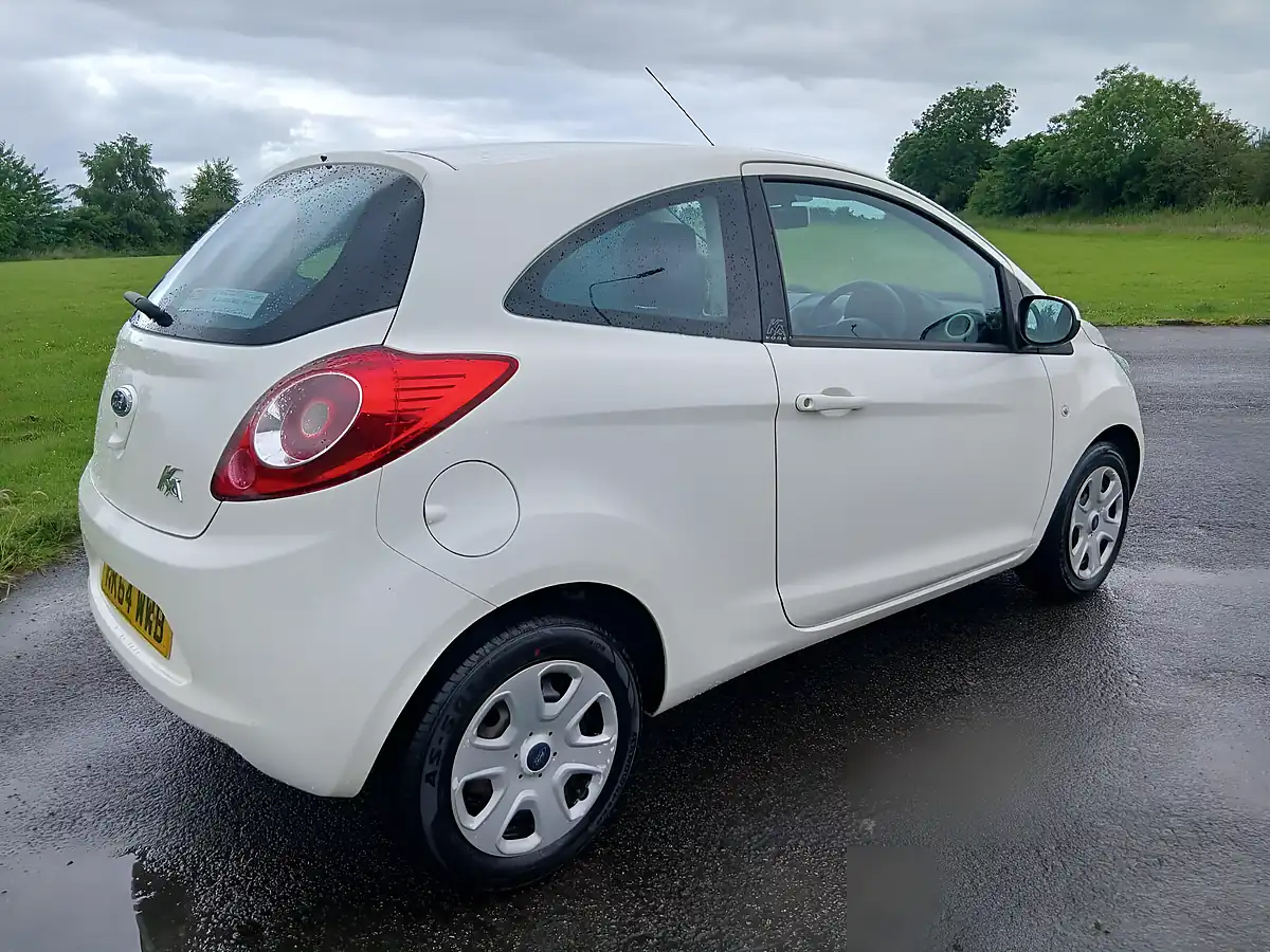 Used 2014 Ford Ka Edge White - Interior and Exterior details 8