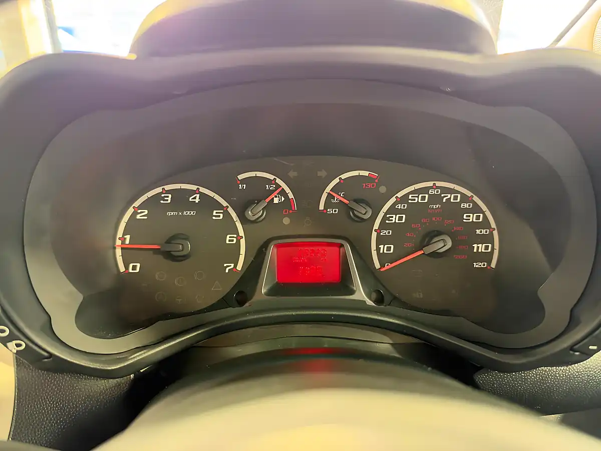 Used 2014 Ford Ka Studio Red - Interior and Exterior details 12