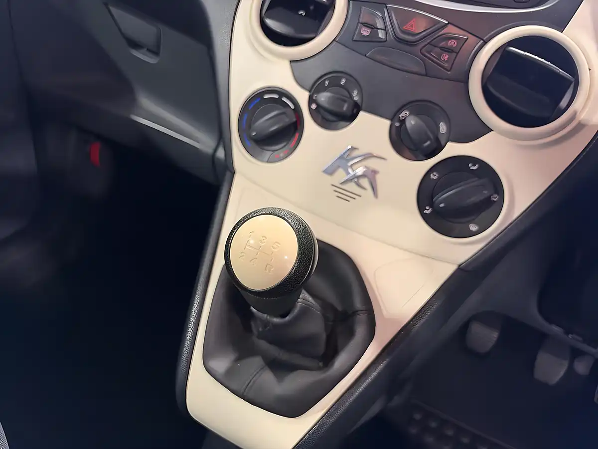 Used 2014 Ford Ka Studio Red - Interior and Exterior details 14