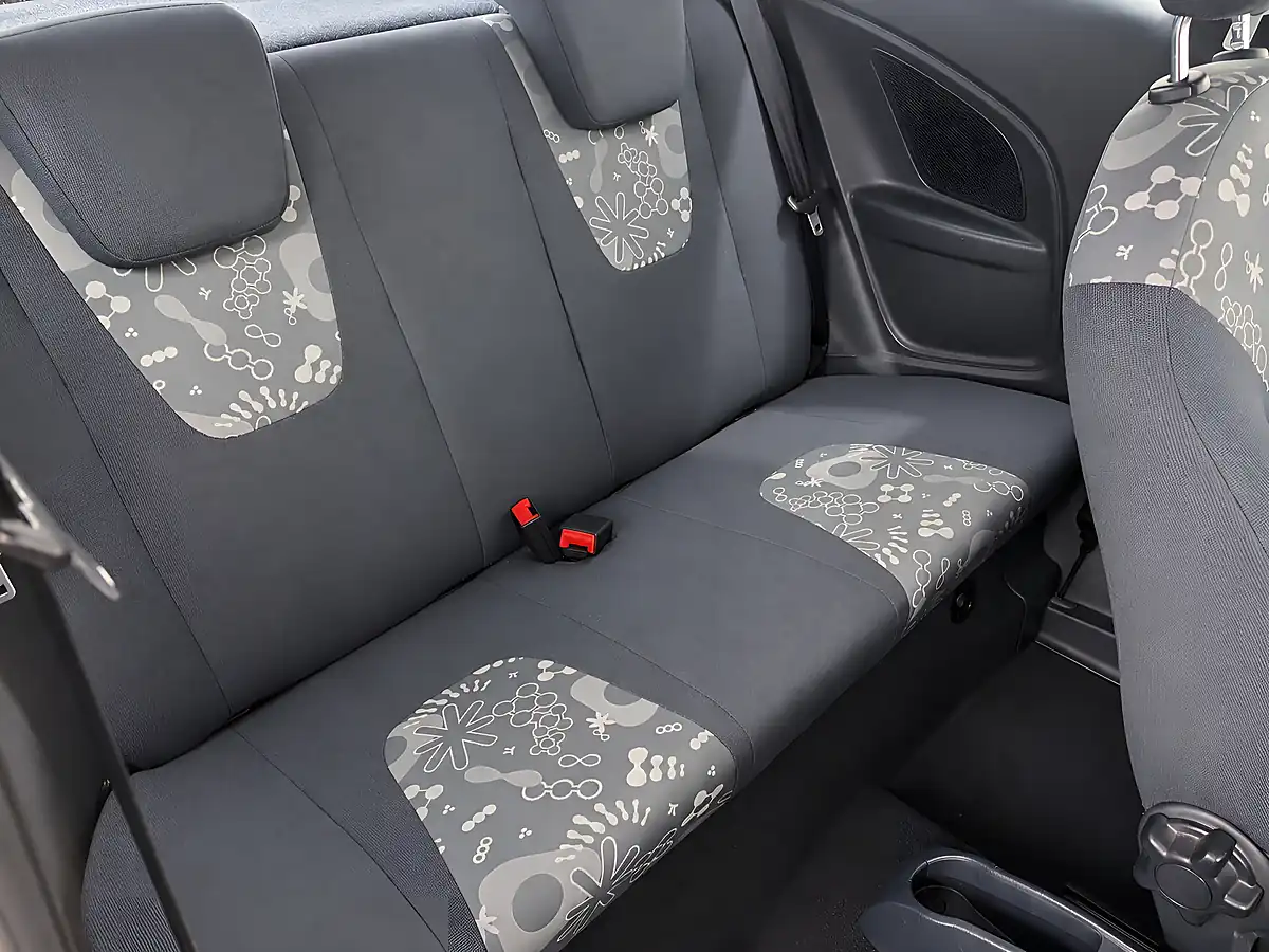 Used 2014 Ford Ka Studio Yellow - Interior and Exterior details 16