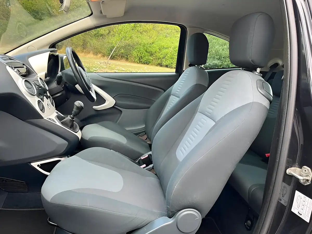 Used 2014 Ford Ka Zetec Black - Interior and Exterior details 6