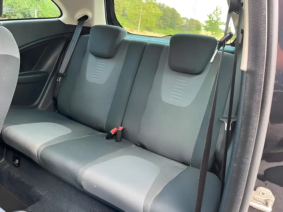 Used 2014 Ford Ka Zetec Black - Interior and Exterior details 7
