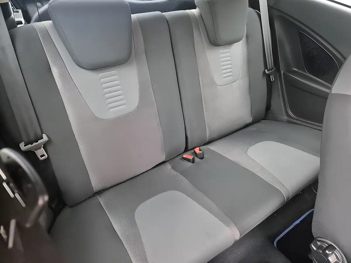 Used 2014 Ford Ka Zetec Black - Interior and Exterior details 14