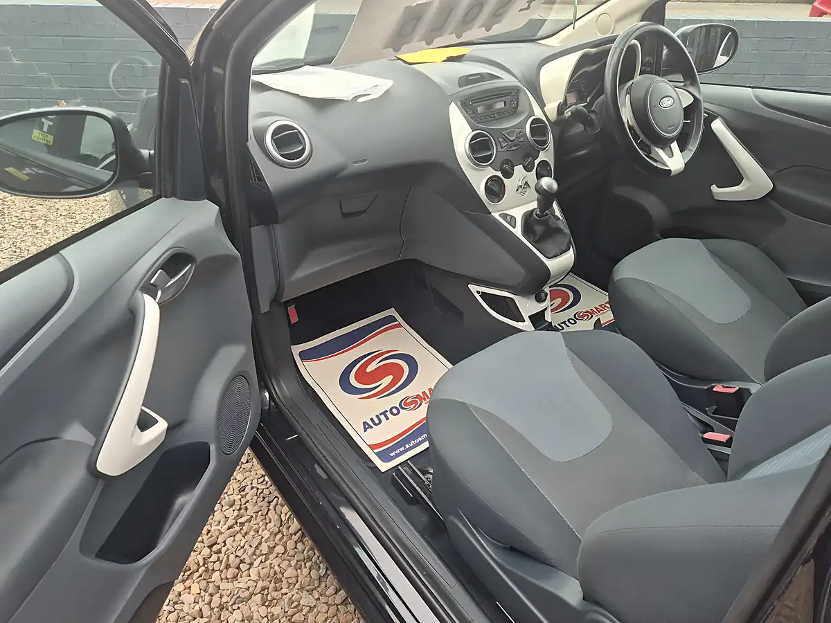 Used 2014 Ford Ka Zetec Black - Interior and Exterior details 17