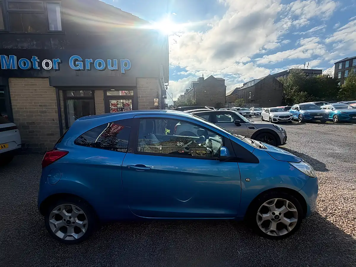 Used 2014 Ford Ka Zetec Blue - Interior and Exterior details 8