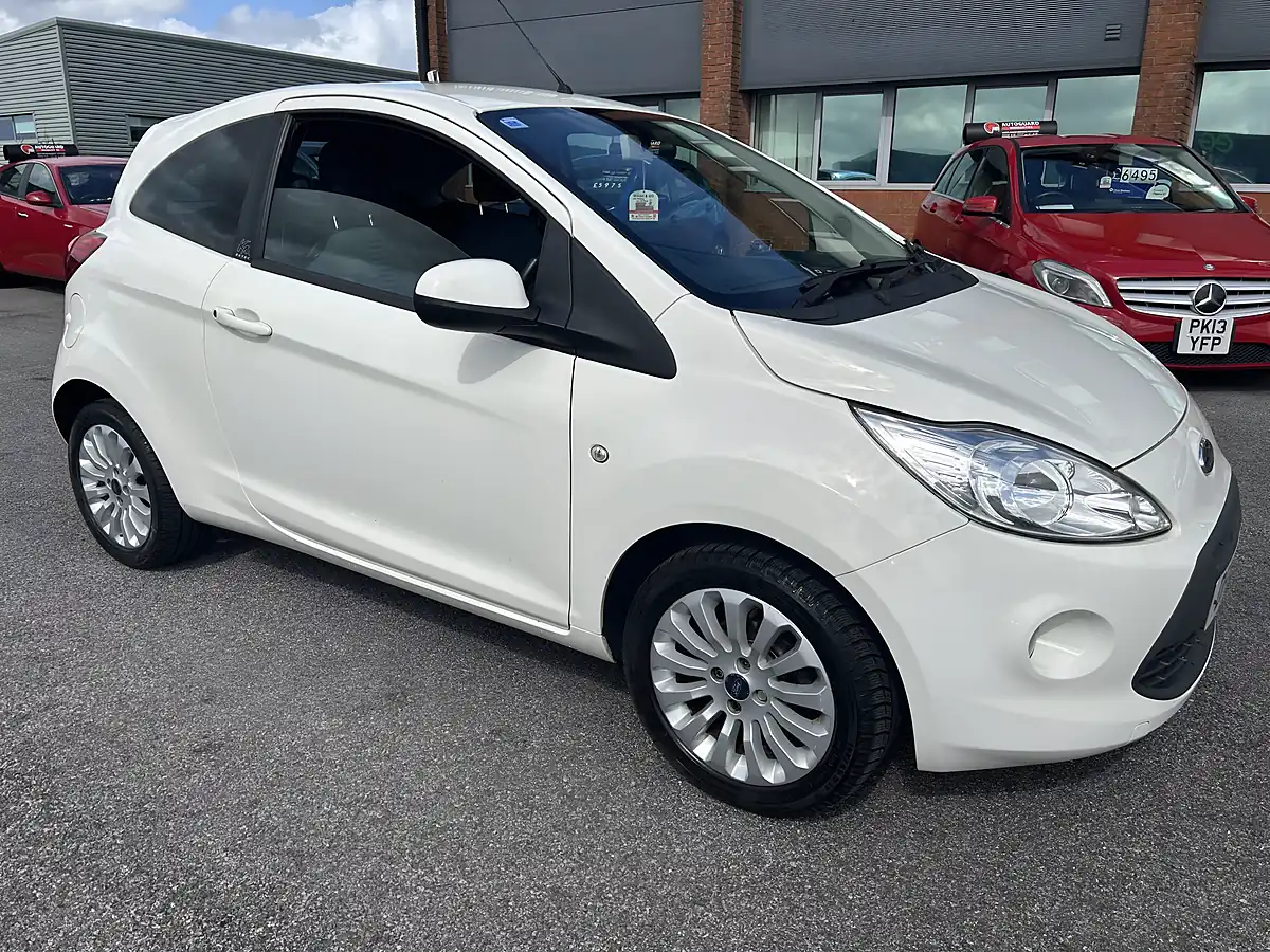 Used 2014 Ford Ka Zetec White - Front View