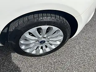 Used 2014 Ford Ka Zetec White - Interior and Exterior details 11