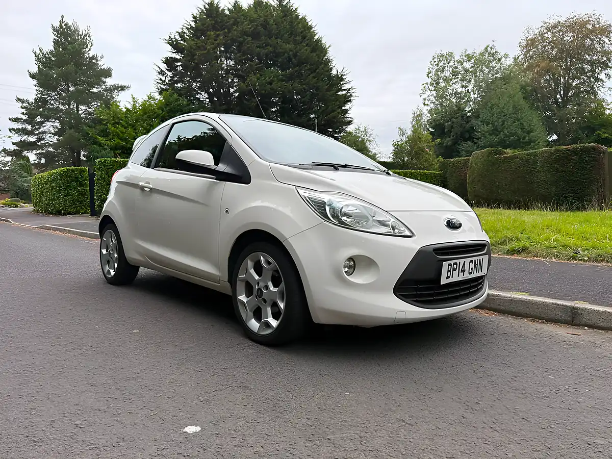 Used 2014 Ford Ka Zetec White - Front View
