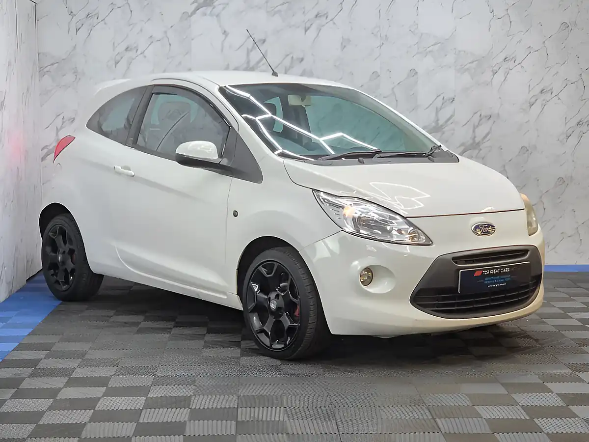 Used 2014 Ford Ka Zetec White - Front View