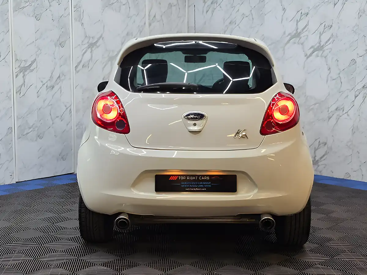 Used 2014 Ford Ka Zetec White - Interior and Exterior details 6