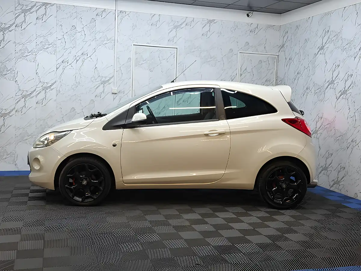 Used 2014 Ford Ka Zetec White - Interior and Exterior details 8