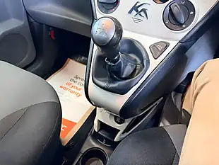 Used 2014 Ford Ka Zetec Yellow - Interior and Exterior details 19