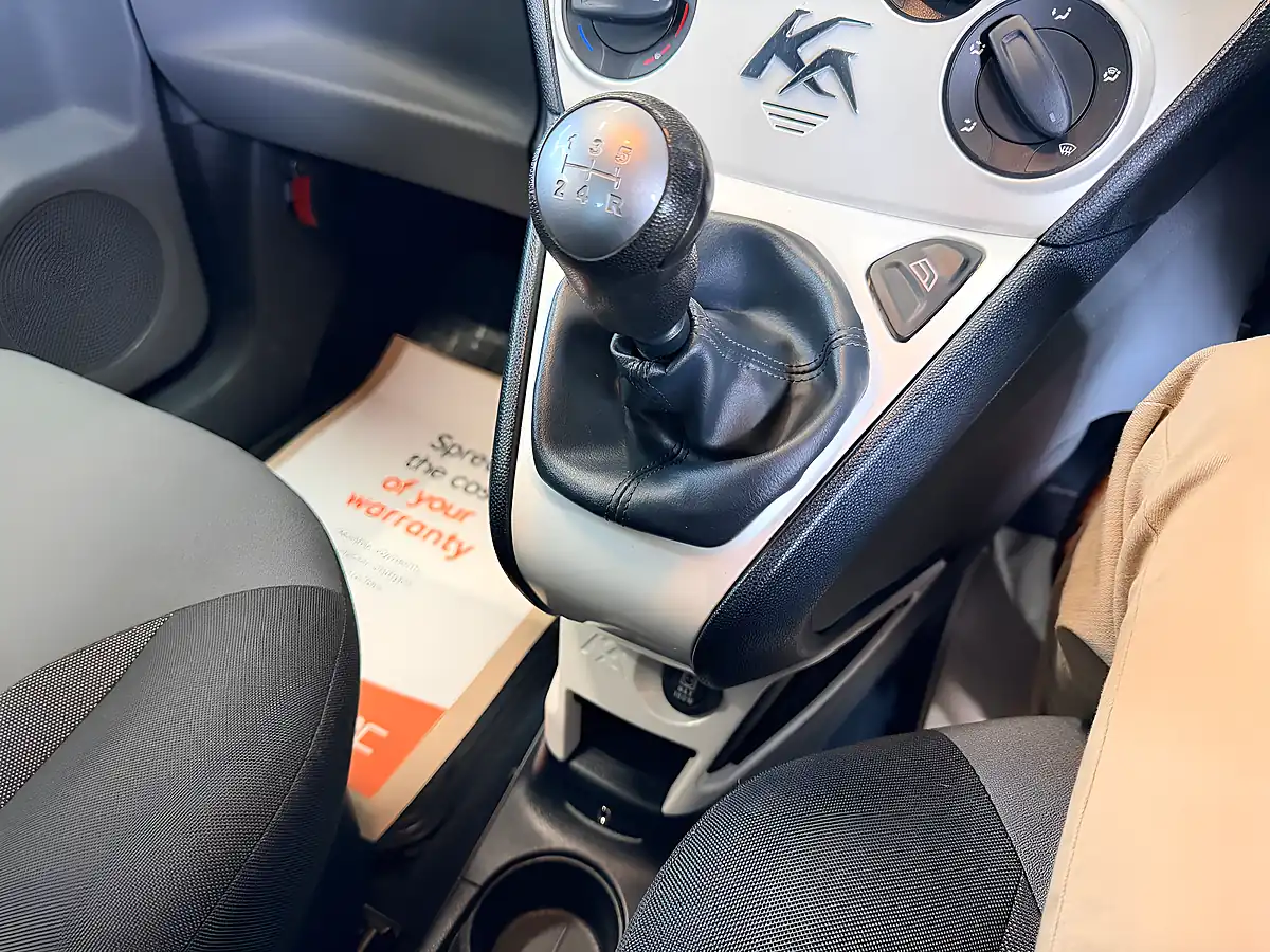 Used 2014 Ford Ka Zetec Yellow - Interior and Exterior details 19