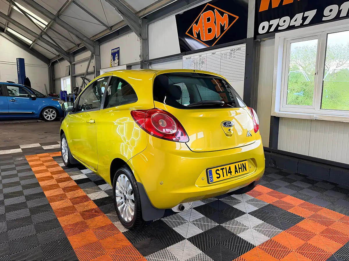 Used 2014 Ford Ka Zetec Yellow - Interior and Exterior details 4