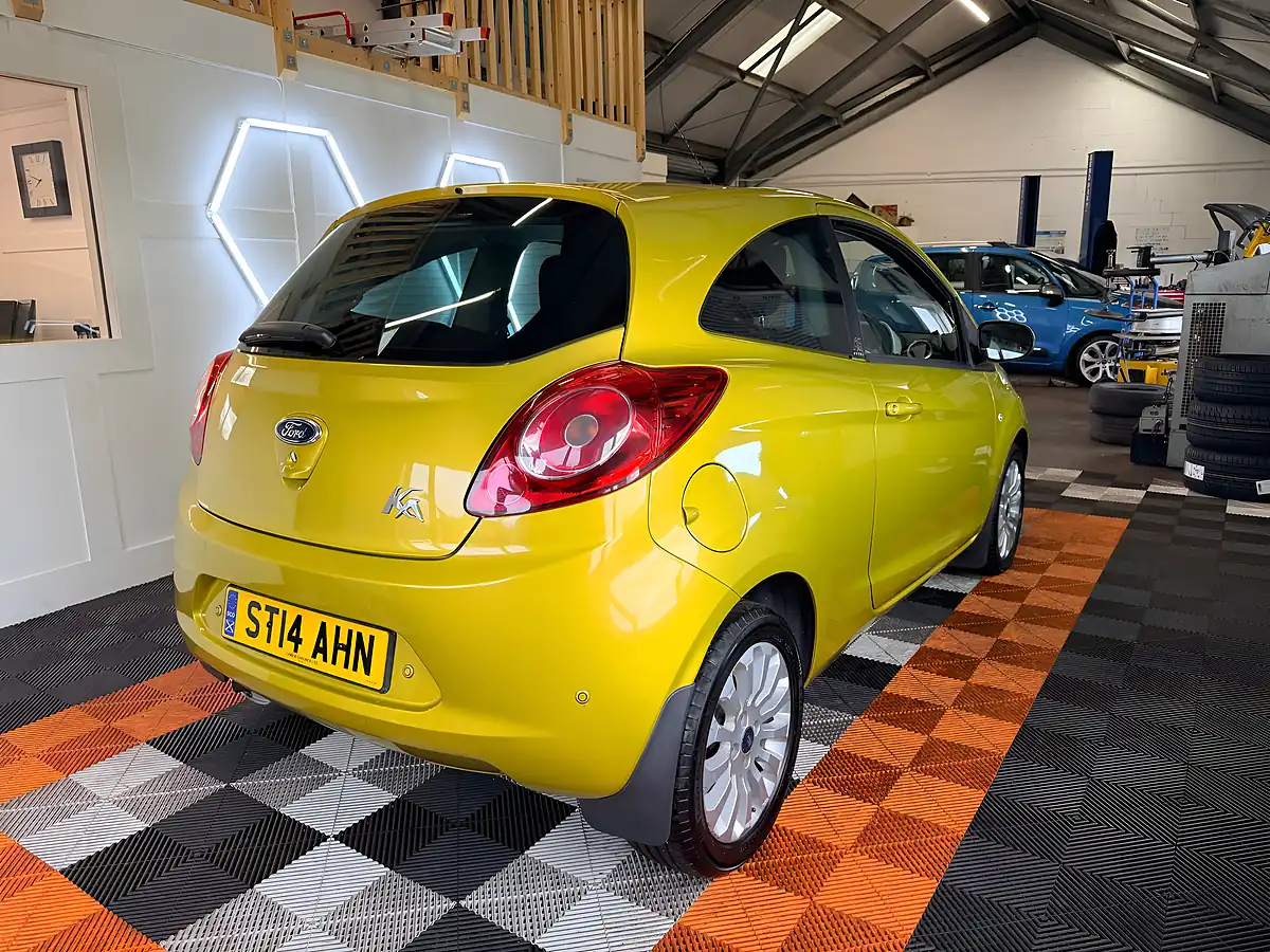 Used 2014 Ford Ka Zetec Yellow - Interior and Exterior details 5