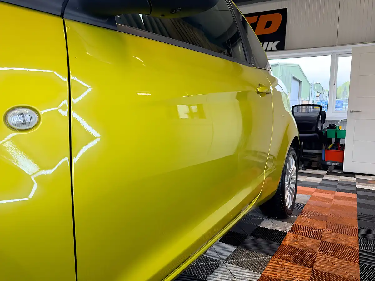 Used 2014 Ford Ka Zetec Yellow - Interior and Exterior details 7