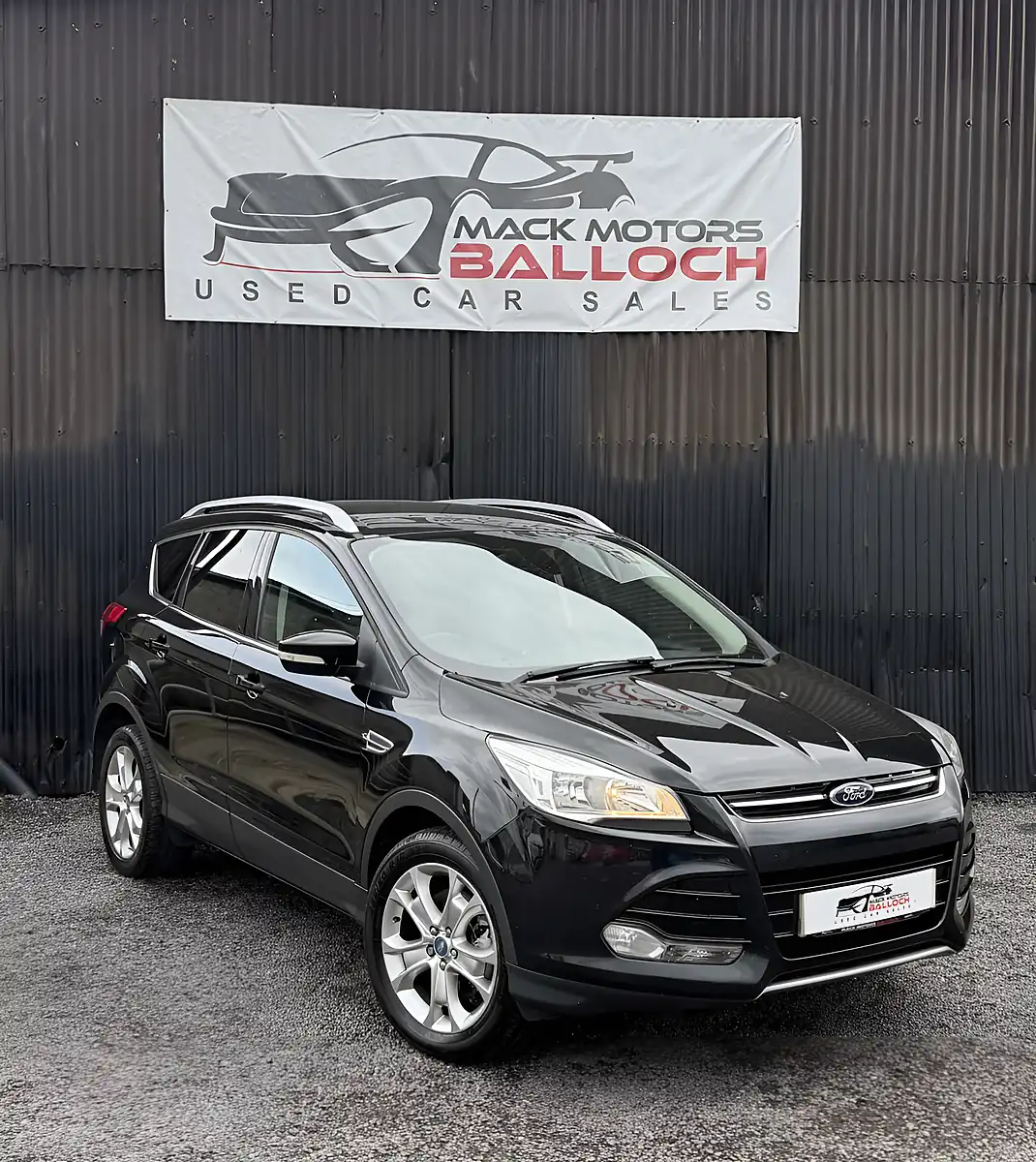 Used 2014 Ford Kuga Titanium Black - Front View