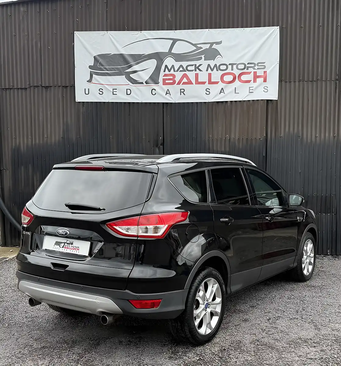 Used 2014 Ford Kuga Titanium Black - Interior and Exterior details 5