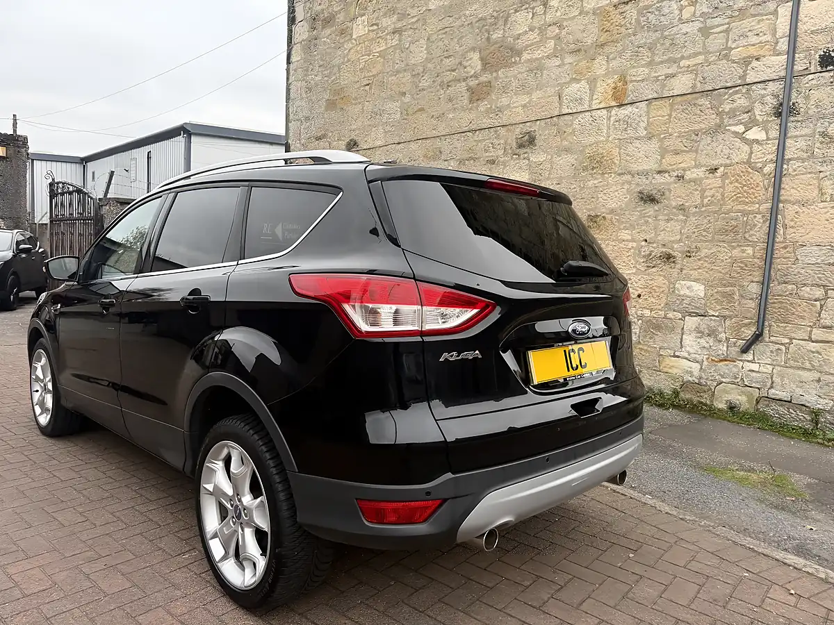 Used 2014 Ford Kuga Titanium Black - Interior and Exterior details 4