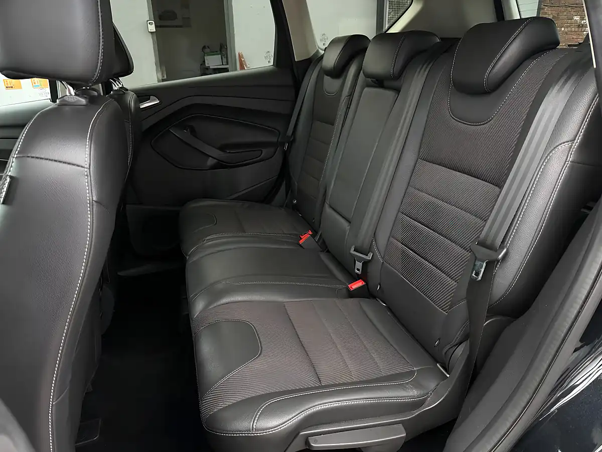 Used 2014 Ford Kuga Titanium Black - Interior and Exterior details 12