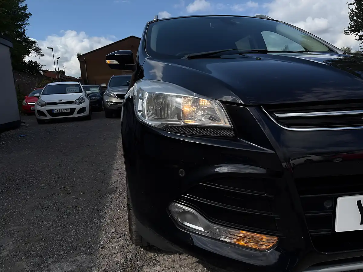 Used 2014 Ford Kuga Titanium Black - Interior and Exterior details 17