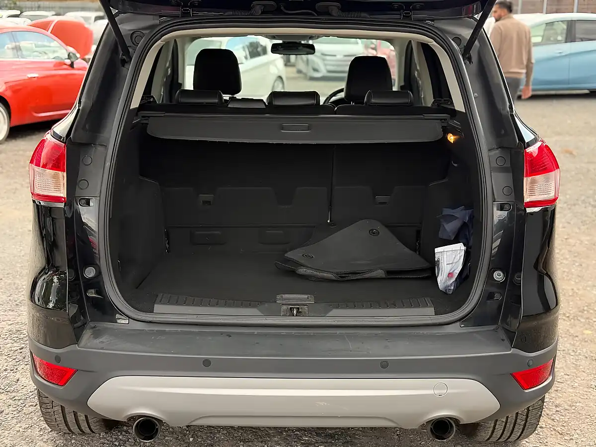 Used 2014 Ford Kuga Titanium Black - Interior and Exterior details 7