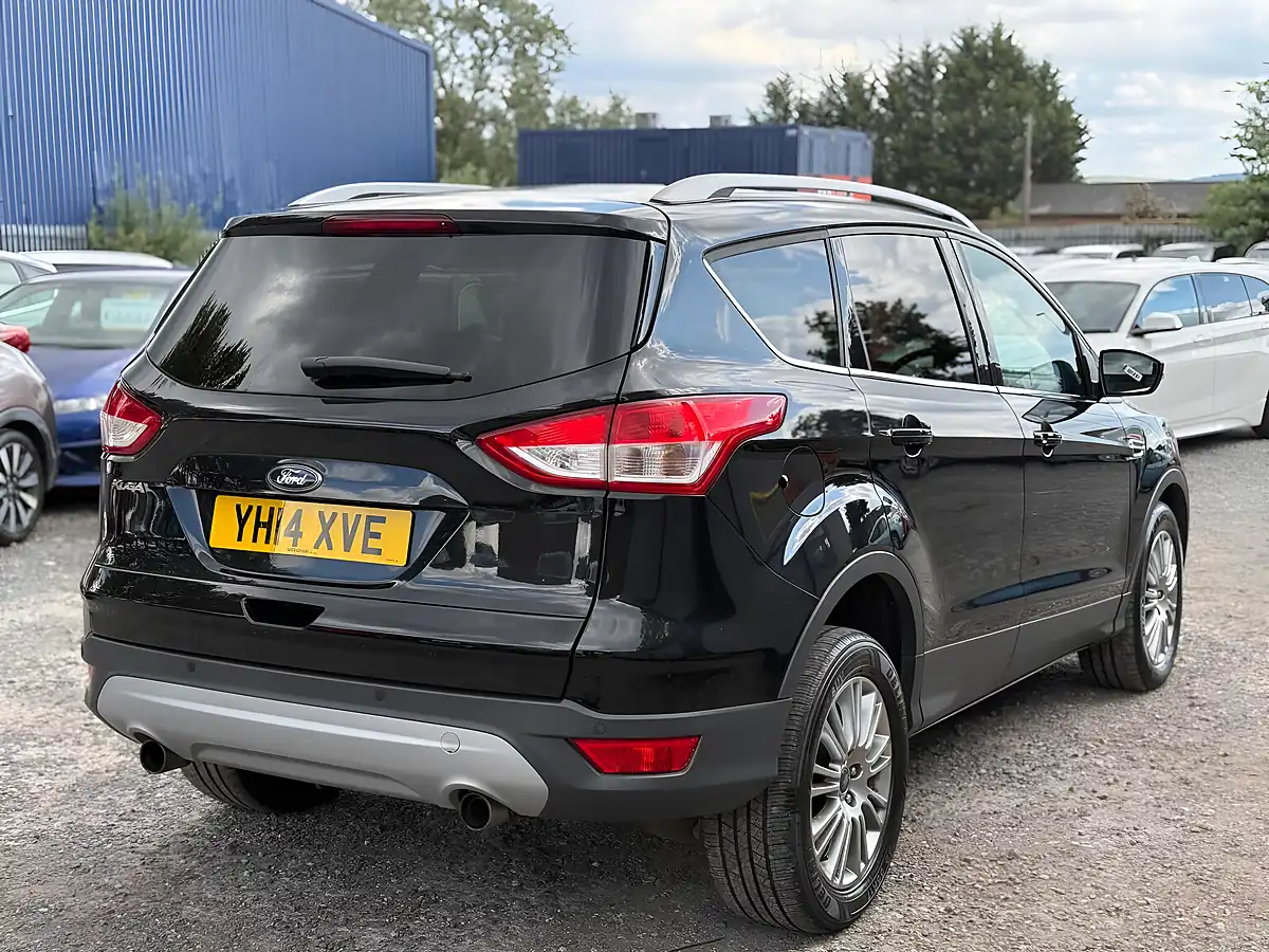 Used 2014 Ford Kuga Titanium Black - Interior and Exterior details 8