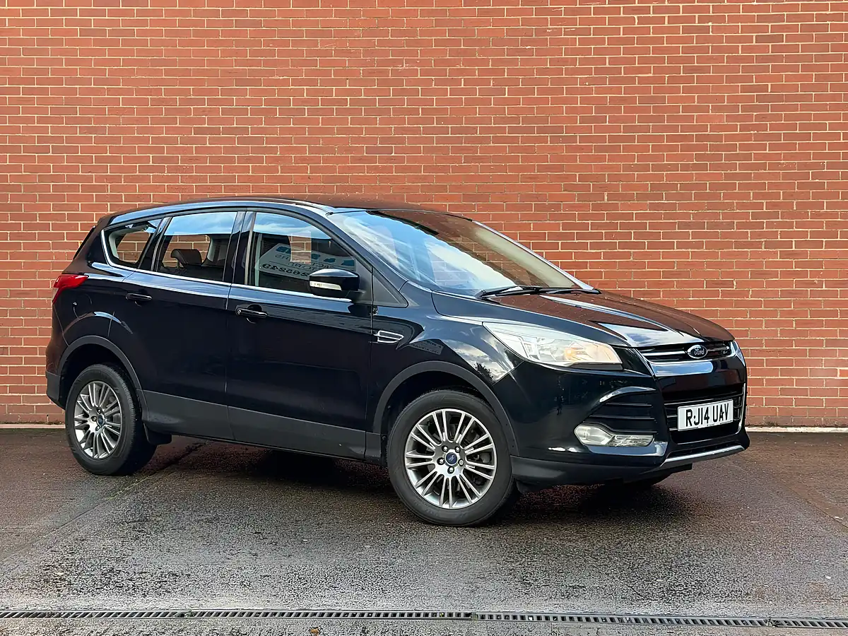 Used 2014 Ford Kuga Titanium Black - Interior and Exterior details 9