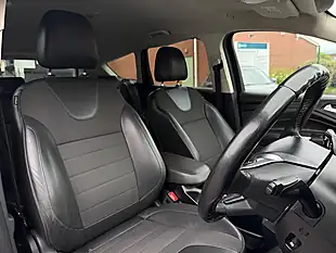 Used 2014 Ford Kuga Titanium Blue - Interior and Exterior details 17