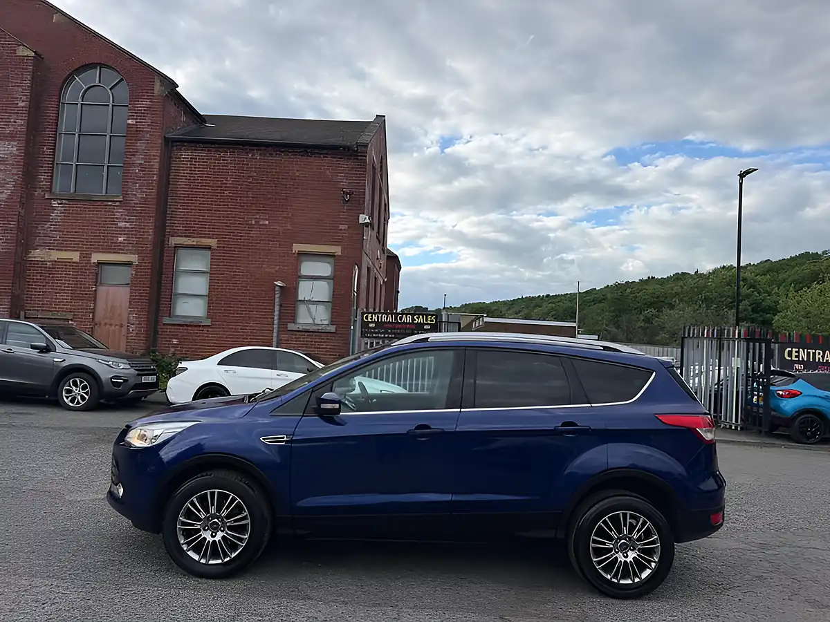 Used 2014 Ford Kuga Titanium Blue - Interior and Exterior details 5