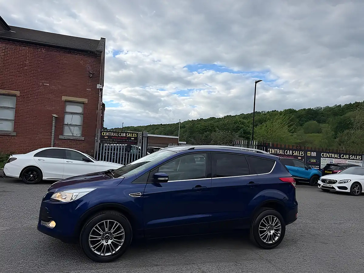 Used 2014 Ford Kuga Titanium Blue - Interior and Exterior details 9