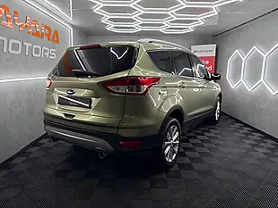 Used 2014 Ford Kuga Titanium Green - Interior and Exterior details 10