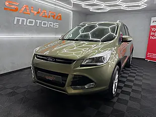 Used 2014 Ford Kuga Titanium Green - Interior and Exterior details 6