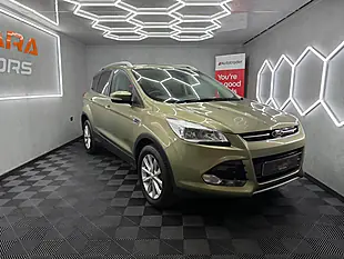Used 2014 Ford Kuga Titanium Green - Interior and Exterior details 7