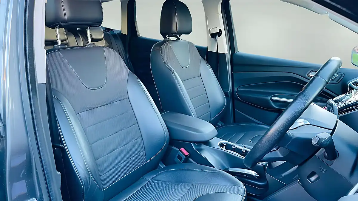 Used 2014 Ford Kuga Titanium Grey - Interior and Exterior details 10