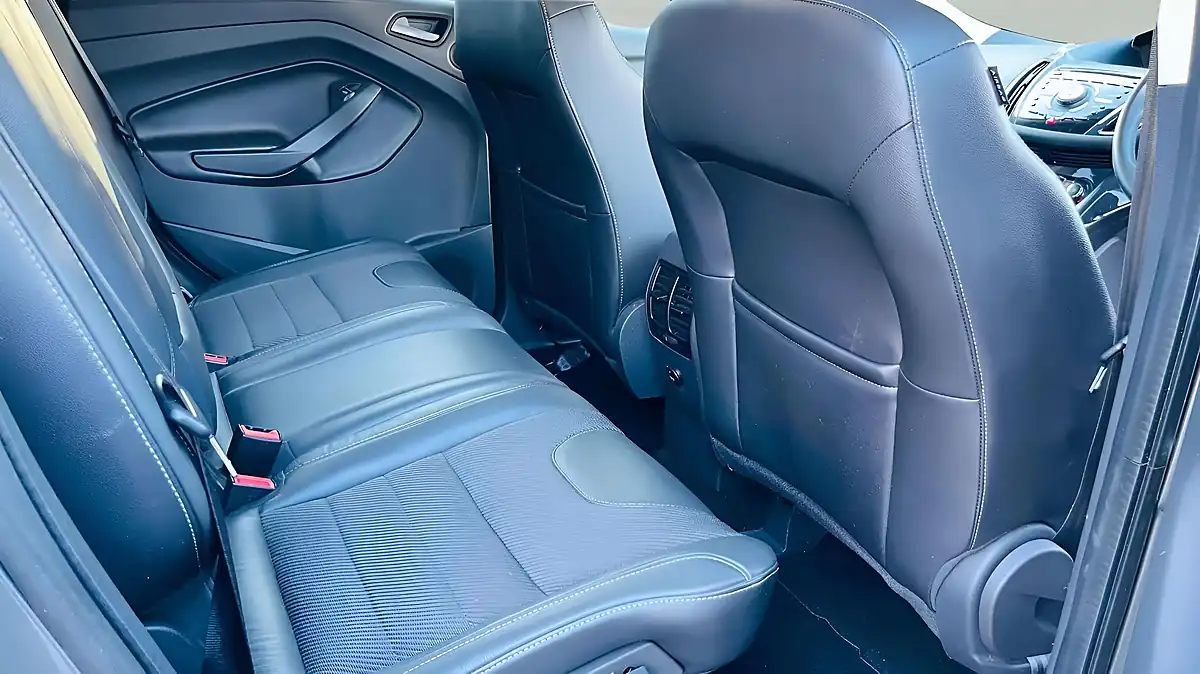 Used 2014 Ford Kuga Titanium Grey - Interior and Exterior details 15