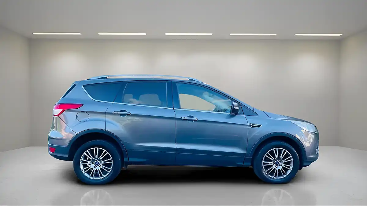 Used 2014 Ford Kuga Titanium Grey - Interior and Exterior details 4