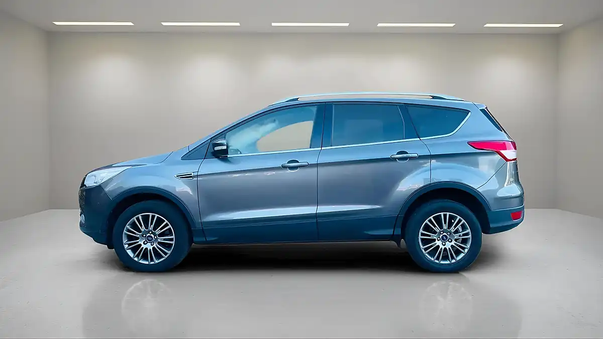 Used 2014 Ford Kuga Titanium Grey - Interior and Exterior details 5