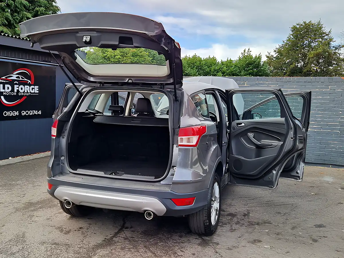 Used 2014 Ford Kuga Titanium Grey - Interior and Exterior details 12