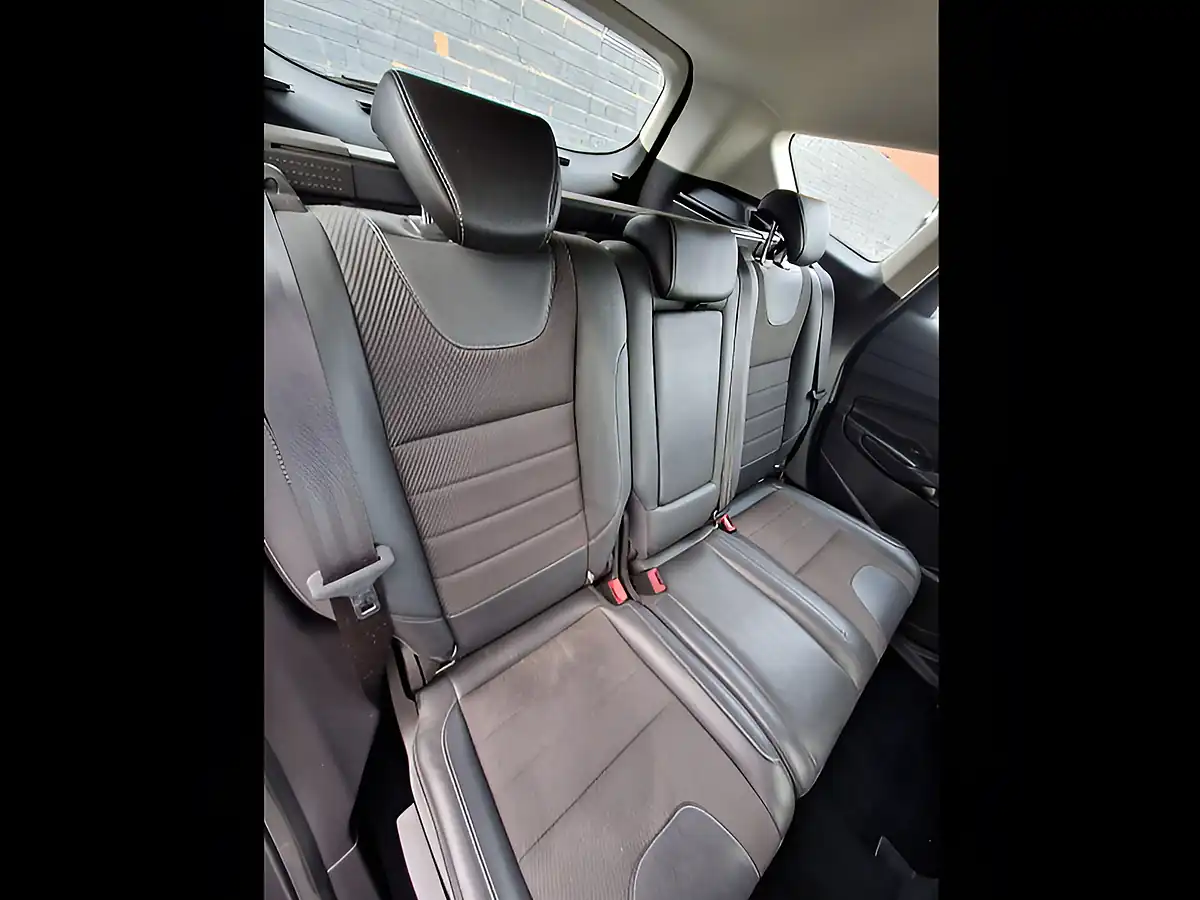 Used 2014 Ford Kuga Titanium Grey - Interior and Exterior details 15