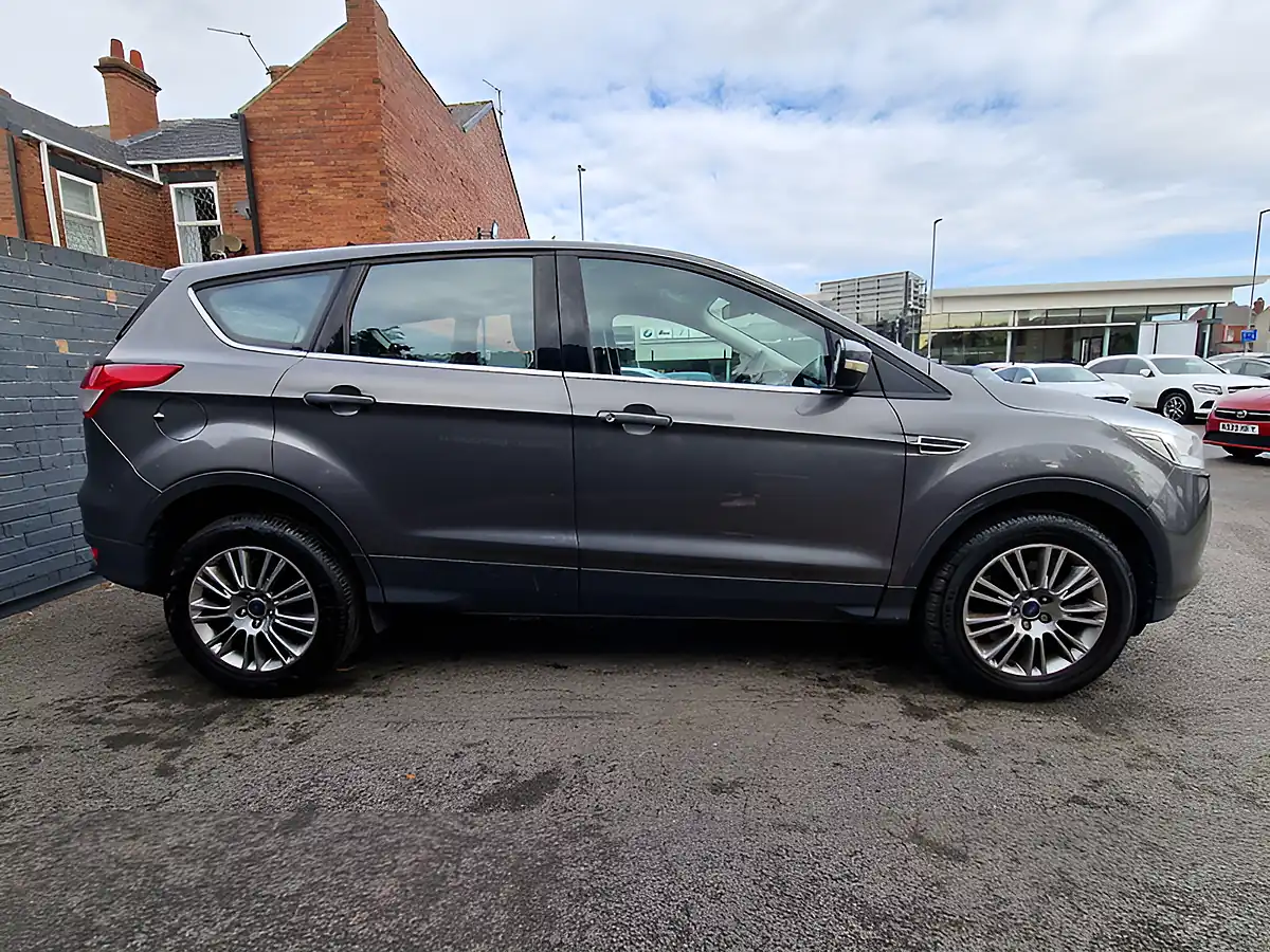Used 2014 Ford Kuga Titanium Grey - Interior and Exterior details 7