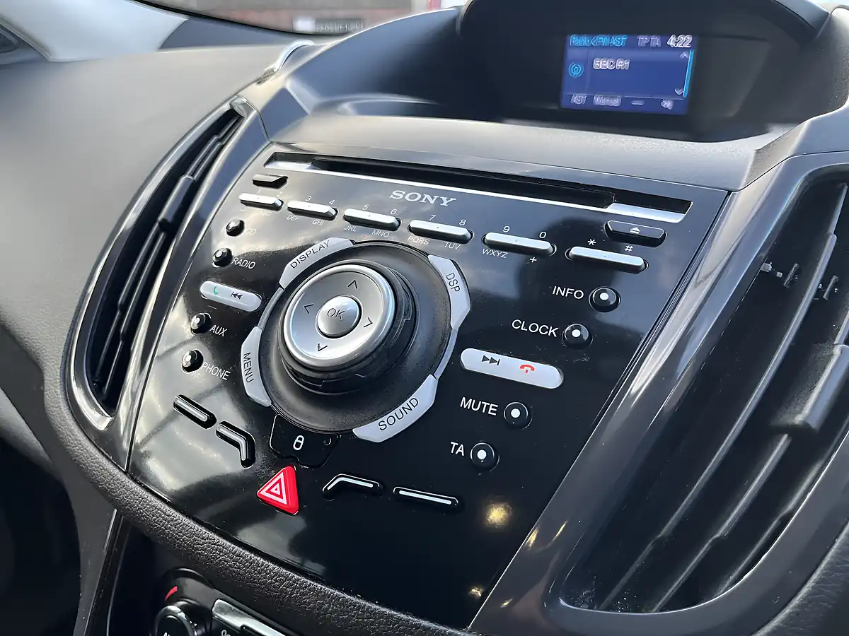 Used 2014 Ford Kuga Titanium Grey - Interior and Exterior details 13