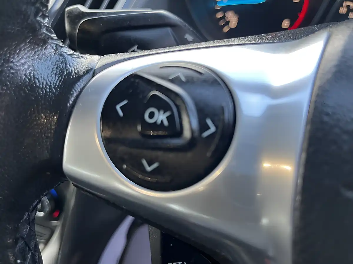 Used 2014 Ford Kuga Titanium Grey - Interior and Exterior details 17