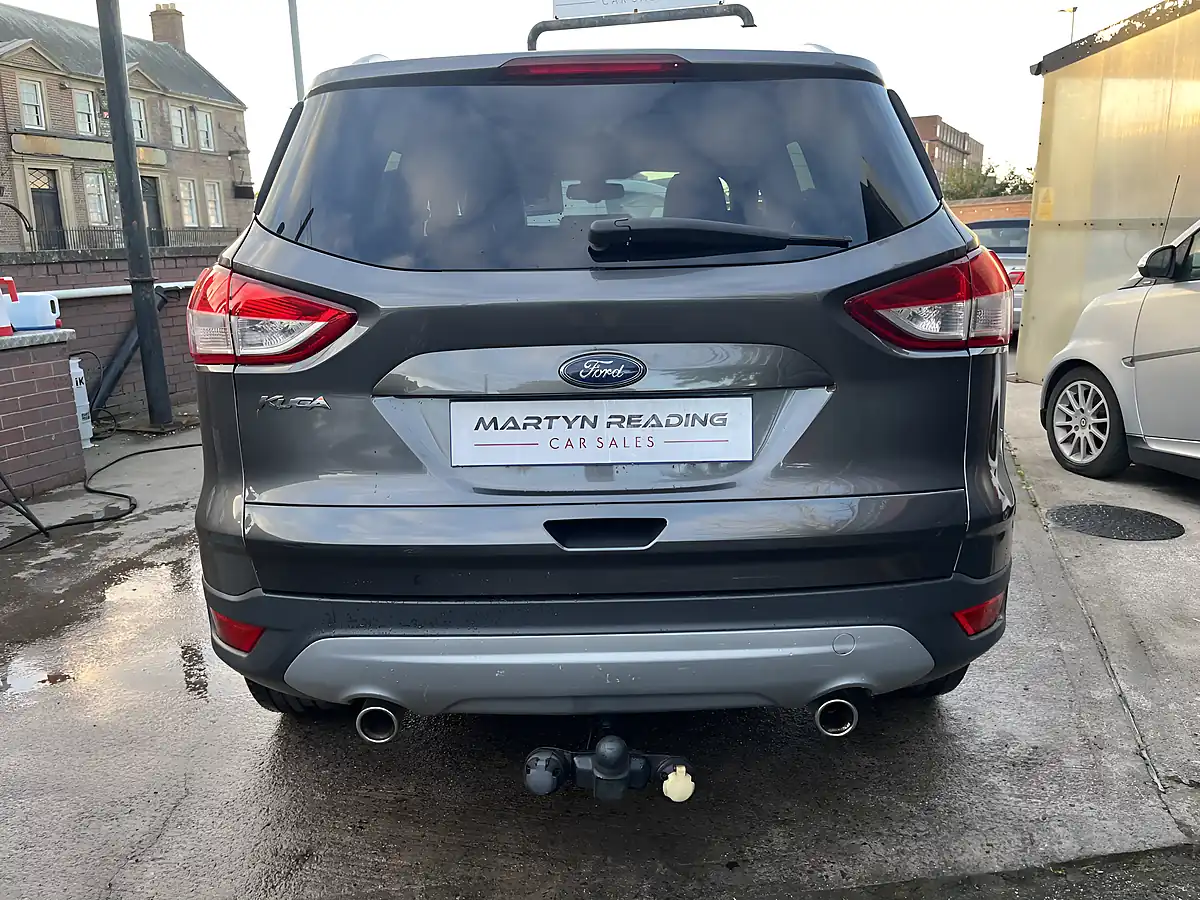 Used 2014 Ford Kuga Titanium Grey - Interior and Exterior details 7