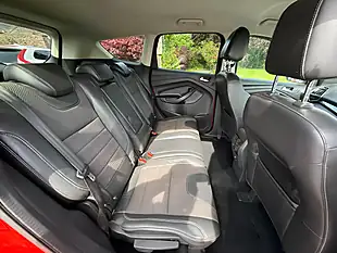 Used 2014 Ford Kuga Titanium Red - Interior and Exterior details 14