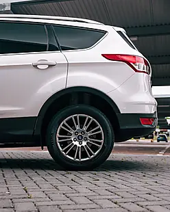 Used 2014 Ford Kuga Titanium White - Interior and Exterior details 12