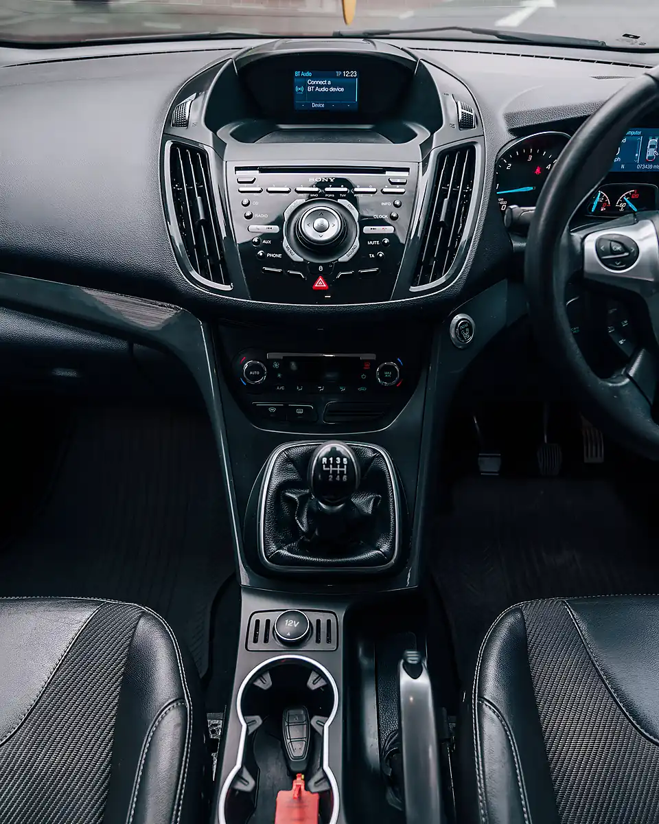 Used 2014 Ford Kuga Titanium White - Interior and Exterior details 20