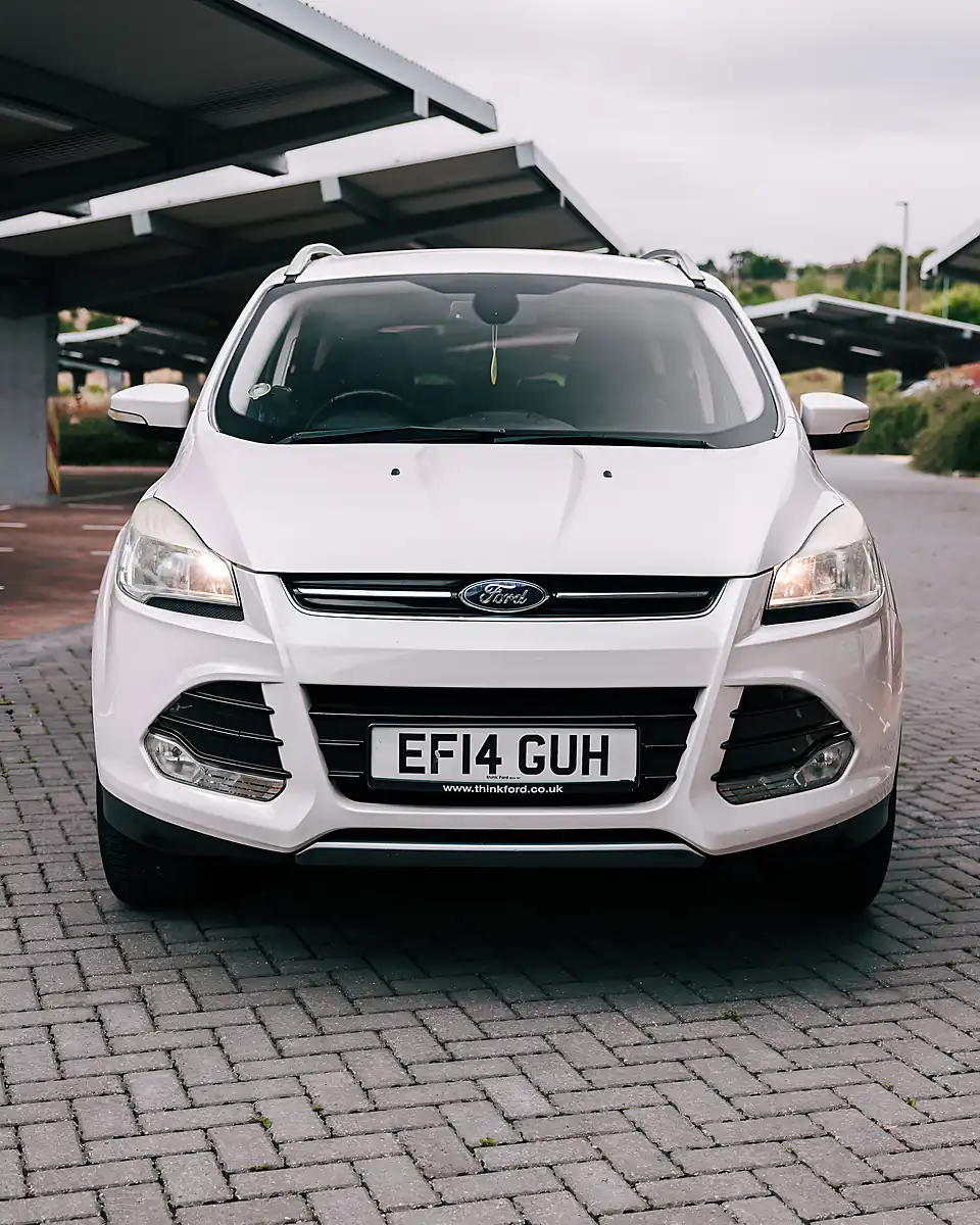 Used 2014 Ford Kuga Titanium White - Interior and Exterior details 9